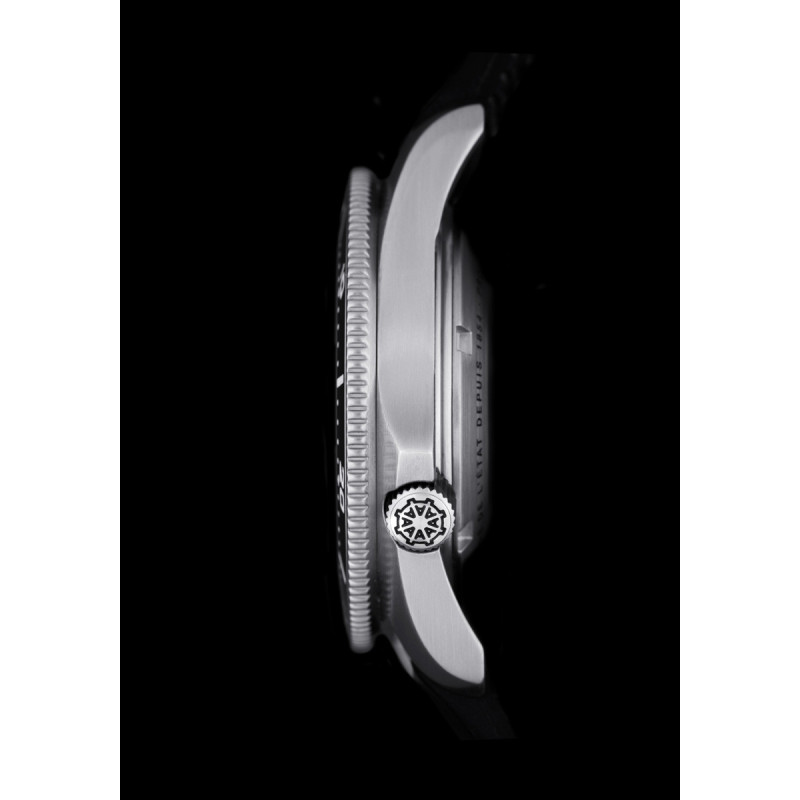 Coffret Montre Spirotechnique 300M Acier Cadran Index Bracelet Acier, Nato et Tropic A9111 - Auricoste