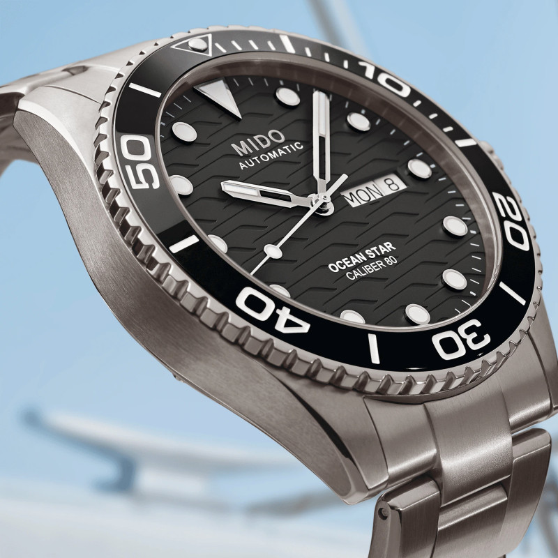 Montre Ocean Star 200C Titanium M042.430.44.051.00 - Mido