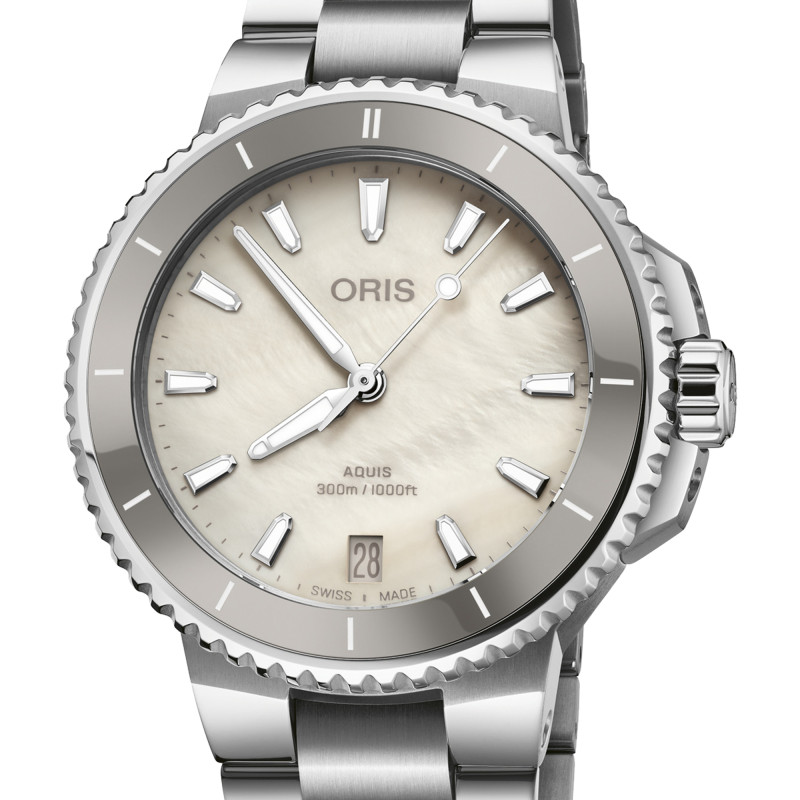 Montre Aquis Date 01 733 7792 4151-07 8 19 05P - Oris