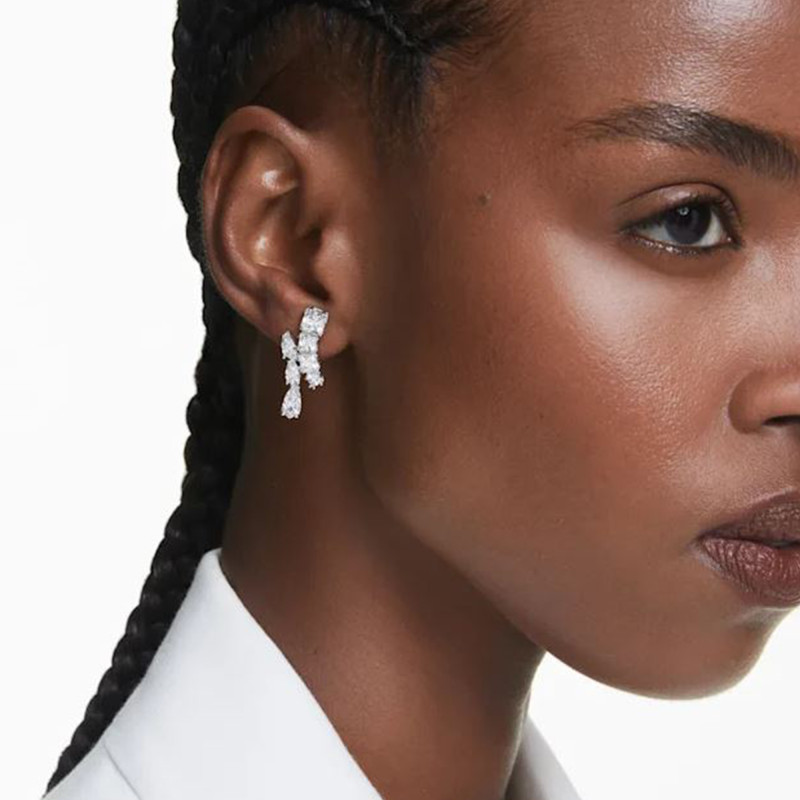 Boucles d'Oreilles Matrix en Métal Rhodié & Cristaux Blancs - 5700418 - Swarovski