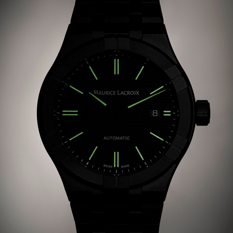 Montre Aikon Automatic Ceramic noire AI6008-CRM22-330-2 - Maurice Lacroix