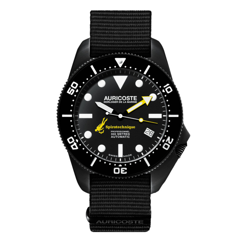Coffret Montre Spirotechnique 300M Black DLC Cadran Index Bracelet Nato et Tropic A9201 - Auricoste