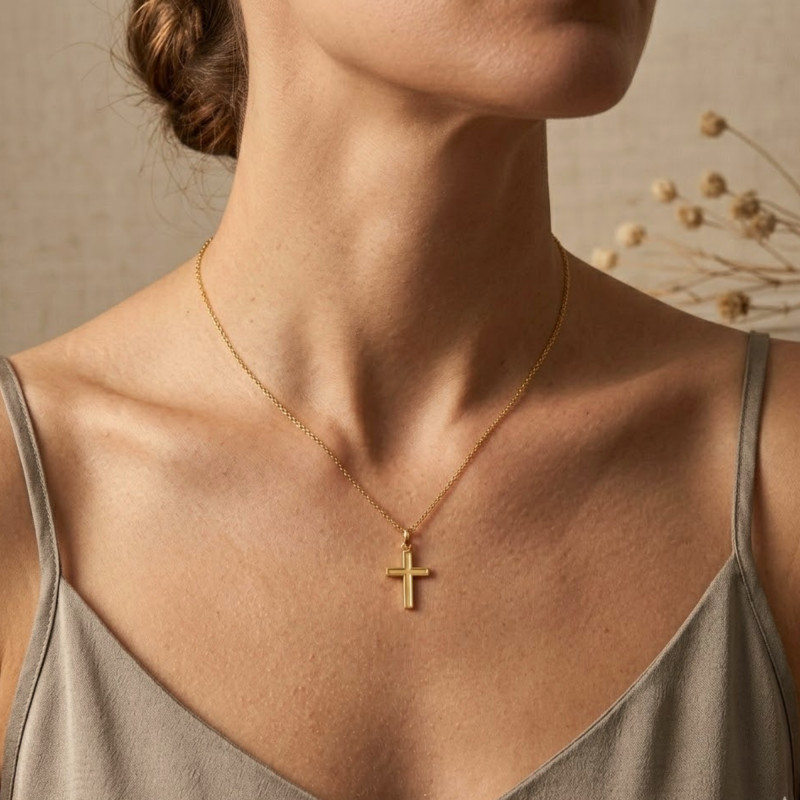 Croix Simple Sablée en Or Jaune 375 - Ocarat
